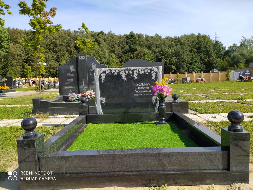 Памятник из гранита черного Габбро