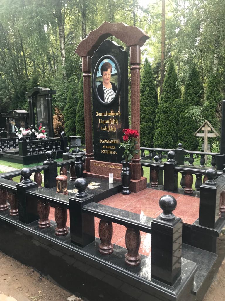 Комплекс из камня Лезник Комплекс из камня Лезник