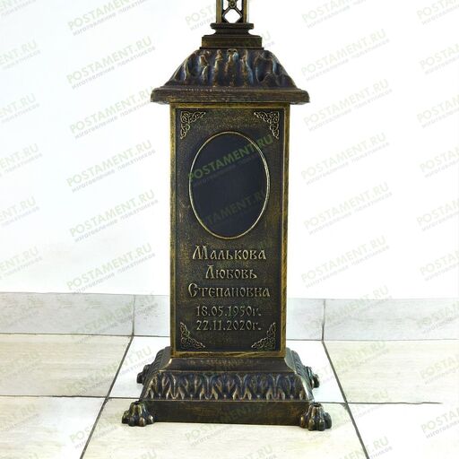 Чугунный памятник на могилу