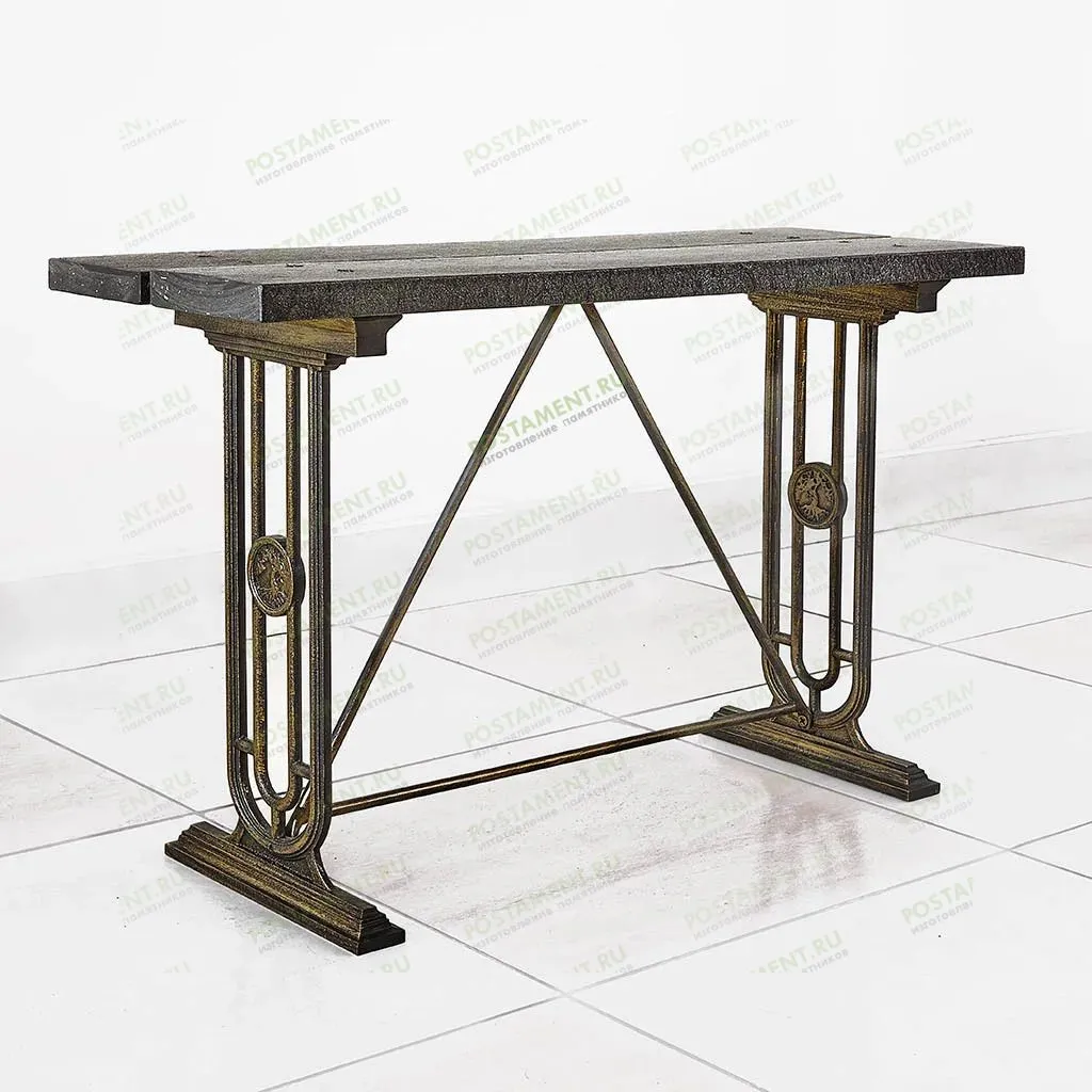 Скамейка чугунная на кладбище