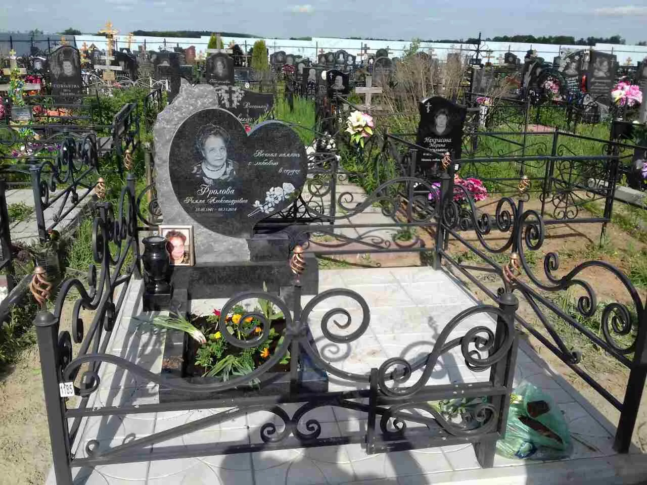 Памятник для бабушки строчки