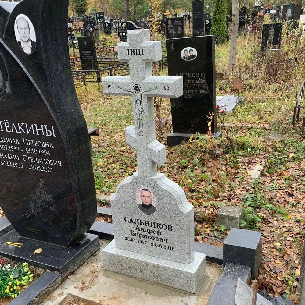 Православный крест 8-конечный из Мансуровского гранита