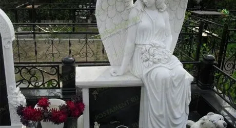 Как ухаживать за мраморными памятниками, скульптурами и крестами