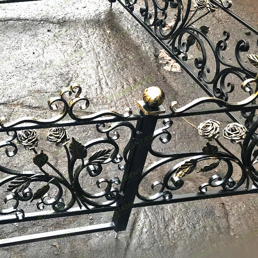 Ограда с коваными розами 34041