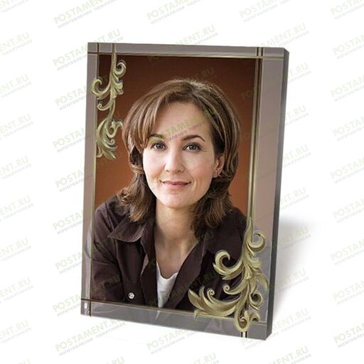 Фото на стекле с вензелями 92211