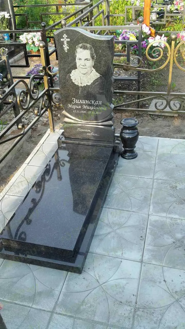 Слова на памятнике для бабушки из габбро