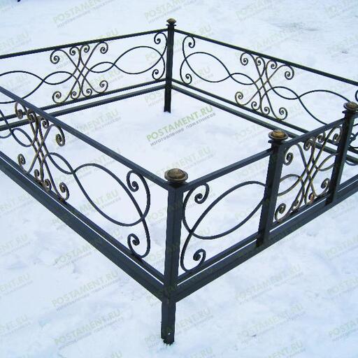 Кованое ограждение на кладбище 34021