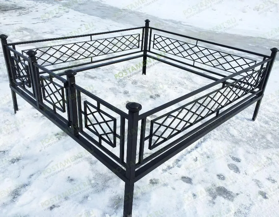 Кованая ограда на кладбище 34007