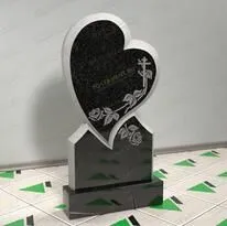 Памятник с сердцем и розами № 12671