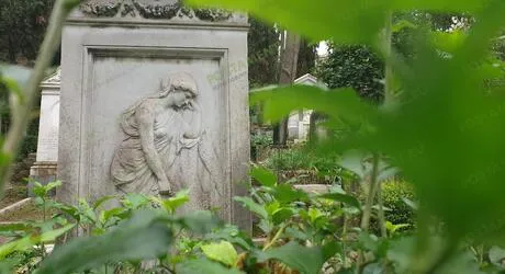 Барельефы на памятник