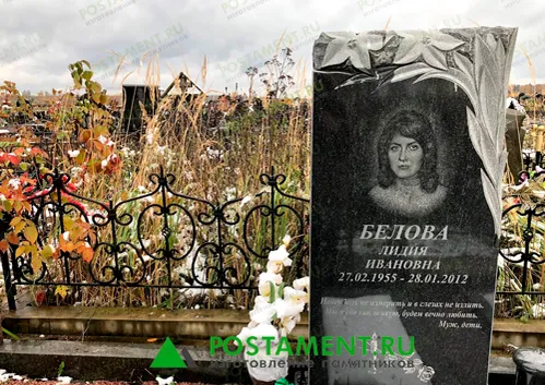 Образец памятника из черного гранита