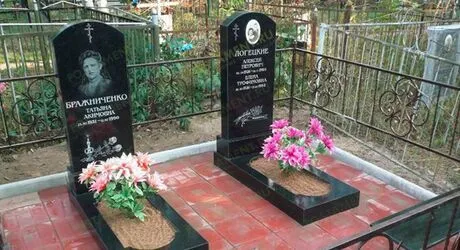 Памятники из полимергранита