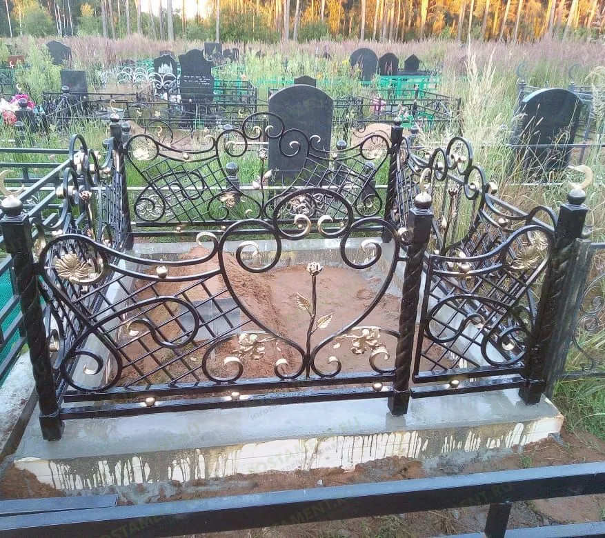 Кованая ограда с розочкой 34042