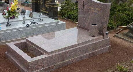 Уход за памятниками из гранита