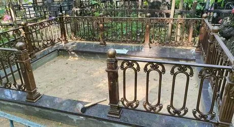 Установка ограды на кладбище