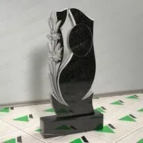Памятник с лилиями № 12687