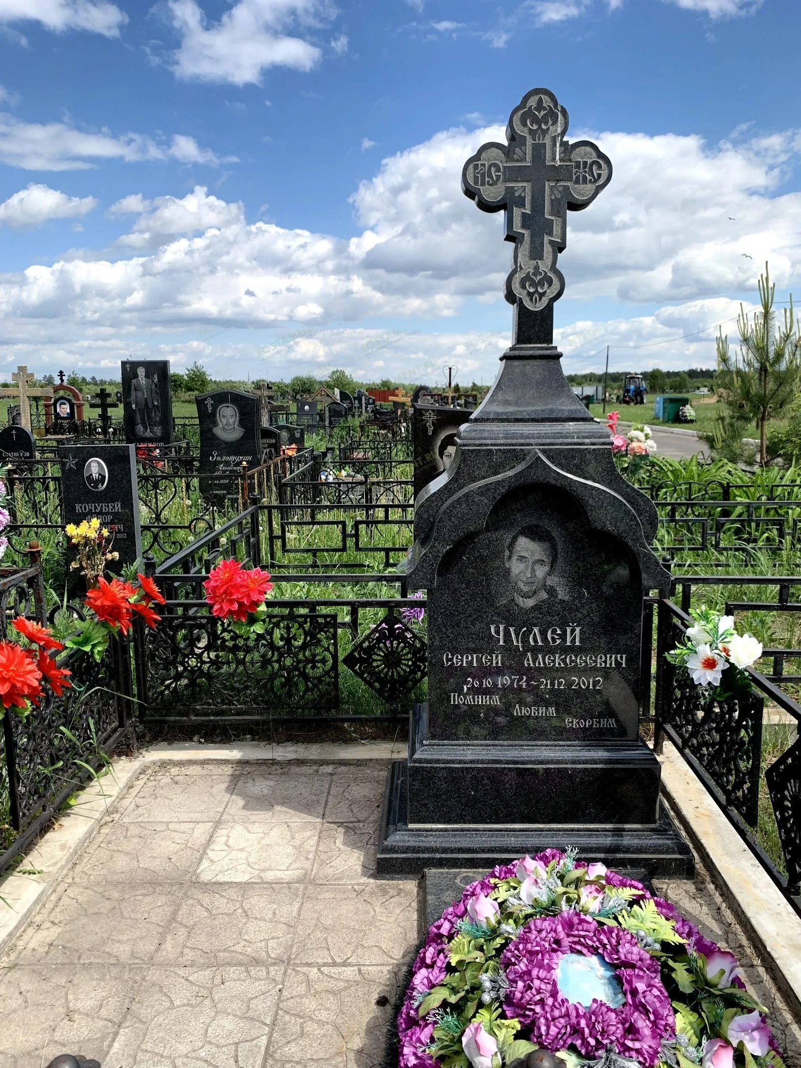 Крест-голгофа из черного гранита Габбро