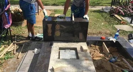 Как установить памятник на могиле самостоятельно