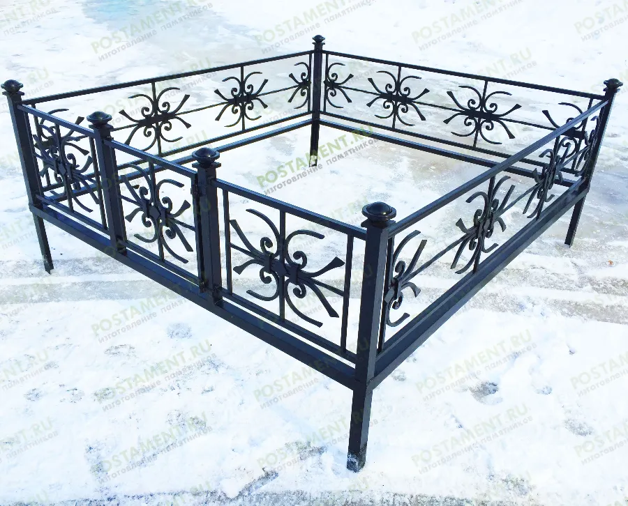 Кованая оградка на кладбище 34019