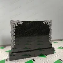 Памятник на могилу с розами № 17684