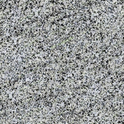 Черный цвет с темно-зелеными включениями. Надписи на памятниках получаются четкими. Камень не портретный.