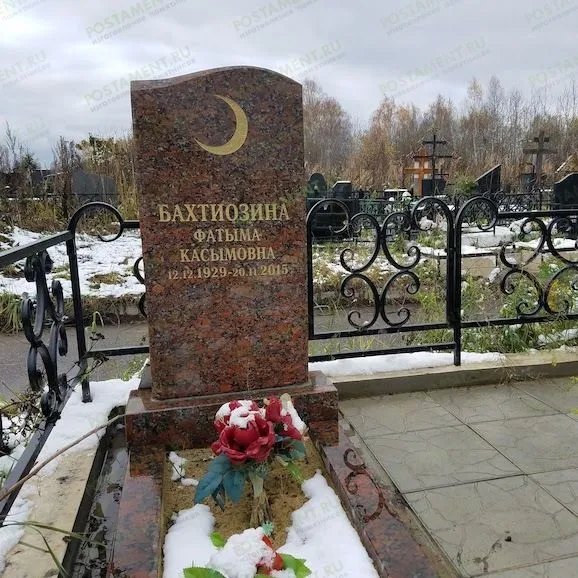 Памятник из гранита Капустинский