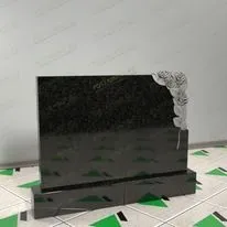 Памятник с розами на могилу № 17634